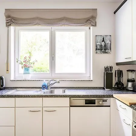 Luxurious House Only Few Minutes From Meerbusch