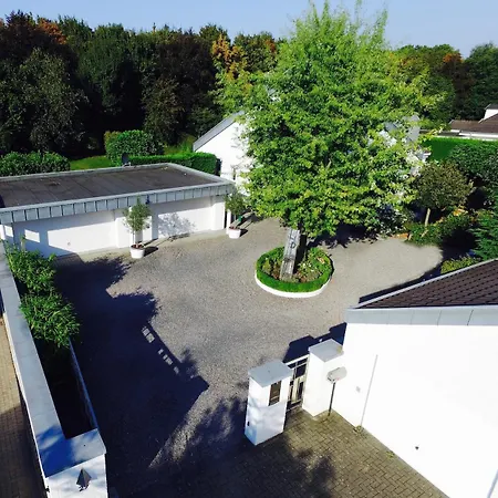 Villa Luxurious House Only Few Minutes From Meerbusch