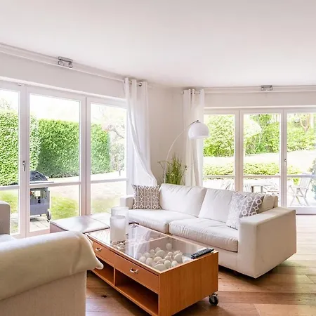 Luxurious House Only Few Minutes From Villa *