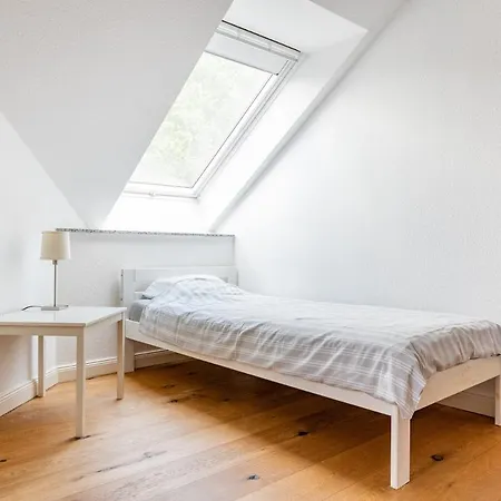 Luxurious House Only Few Minutes From