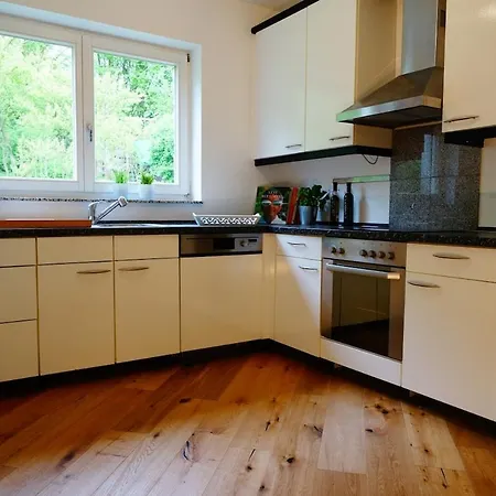 Luxurious House Only Few Minutes From