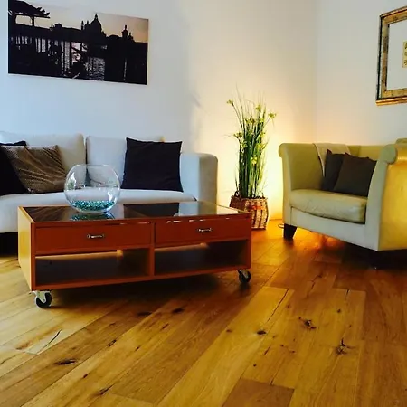 Luxurious House Only Few Minutes From Villa *