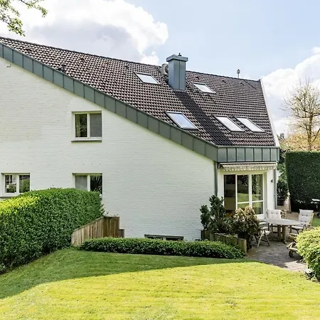 Villa Luxurious House Only Few Minutes From *
